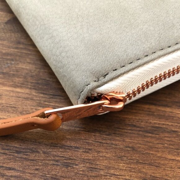 The Horse Block Wallet - Picture 7 of 11